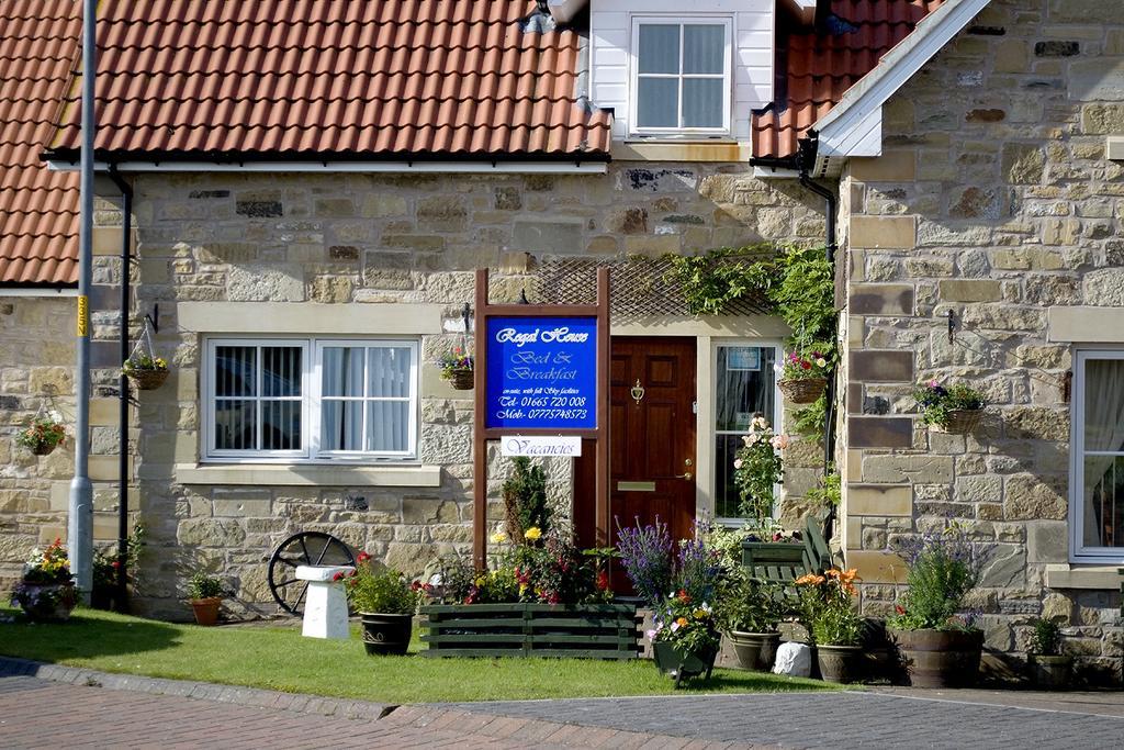 Regal House Bed & Breakfast Seahouses Exterior foto